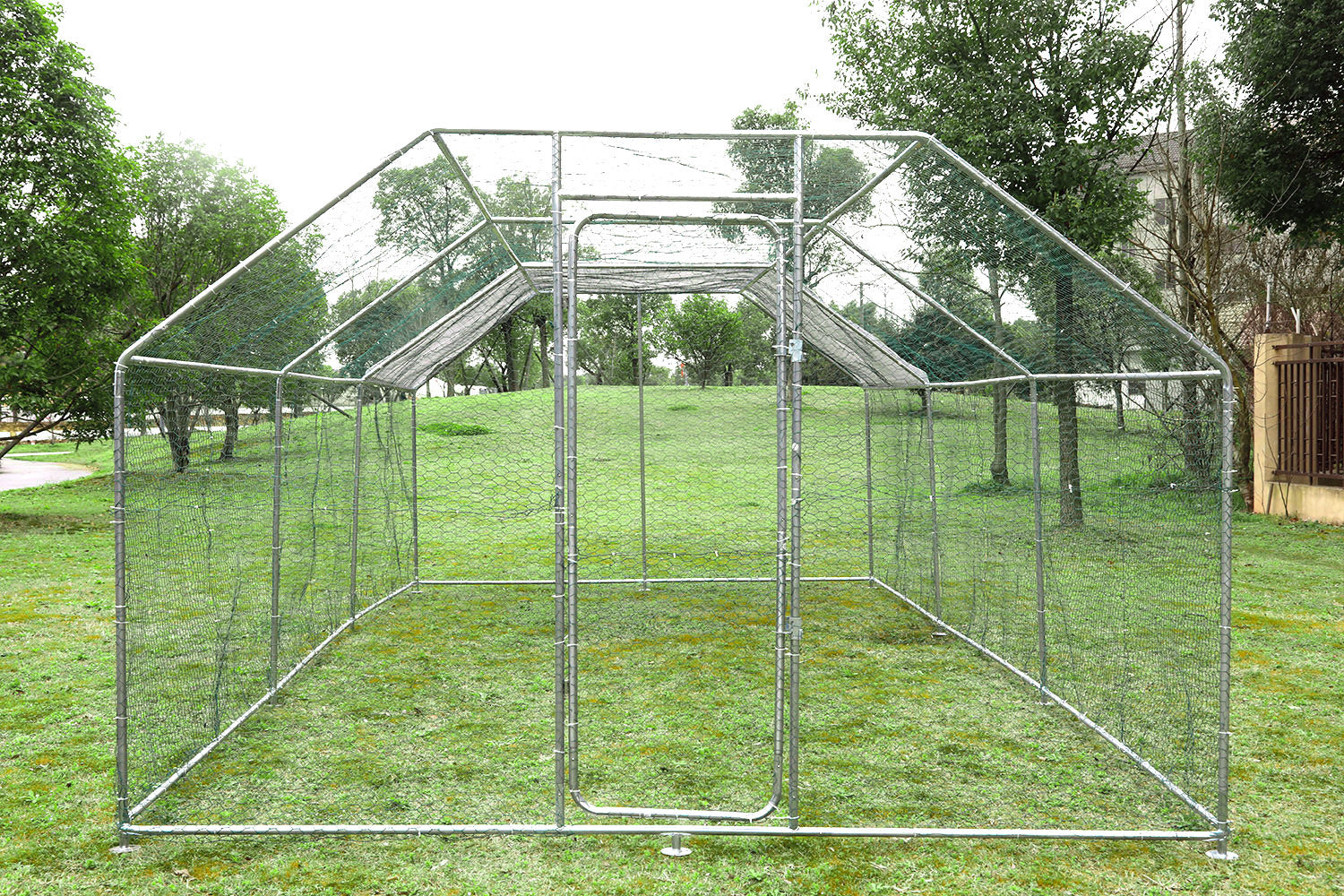 Walnest Walsport Outdoor Walk-in Large Metal Chicken Coop