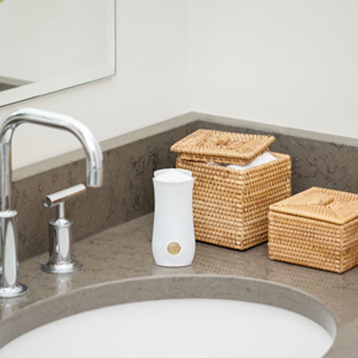 Desodorizador Glade Toque de Frescor Refil Frescor de Aguas Florais 12ml Leve 3 Pague 2