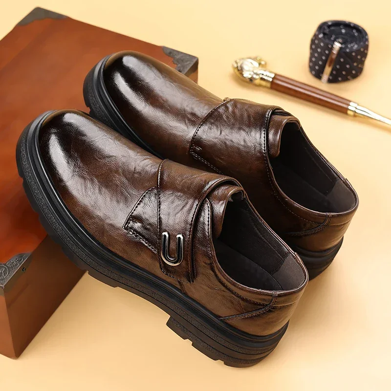 Sapato Masculino Westbury™ em Couro Premium e Solado Macio / Elegância Refinada para o Trabalho e Ocasiões Especiais!