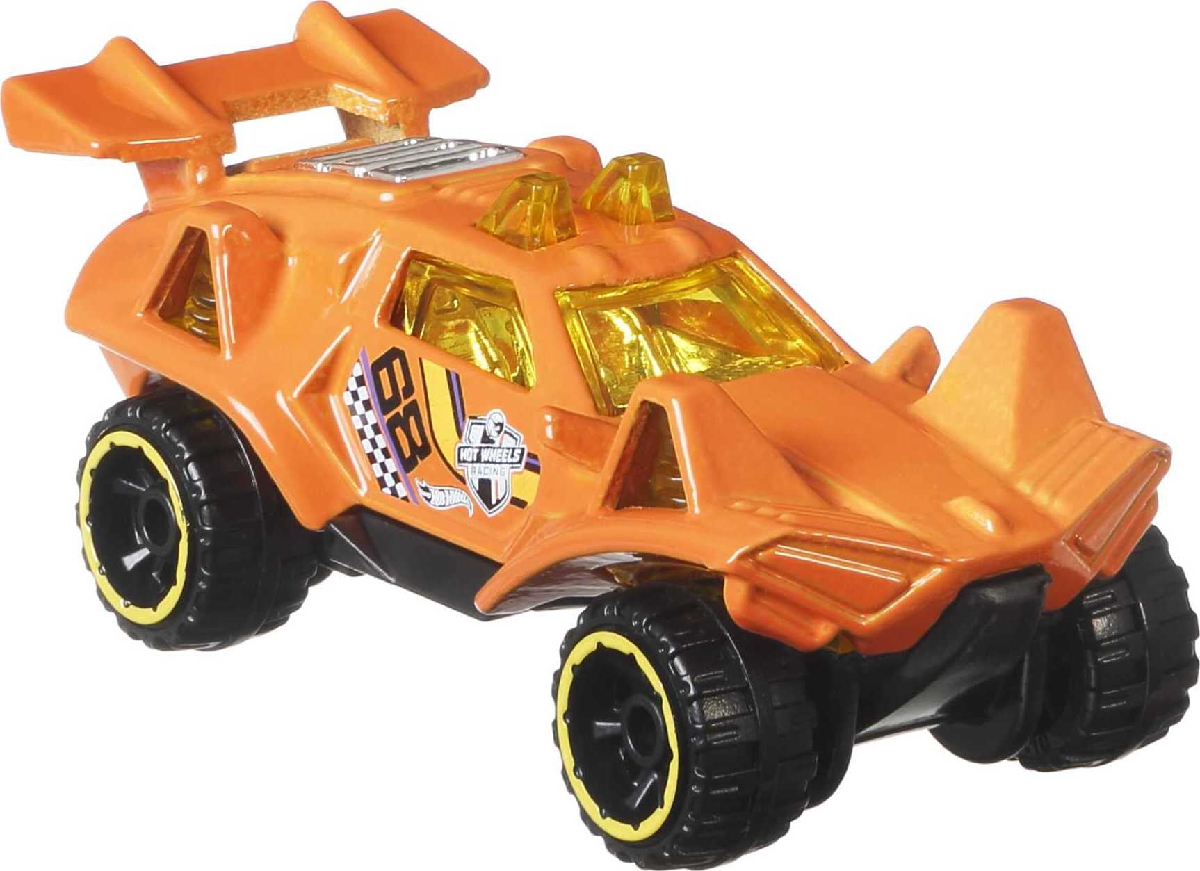 Hot Wheels Super Rigs， Toy Transporter Truck and Toy Car in 1:64 Scale (Styles May Vary)