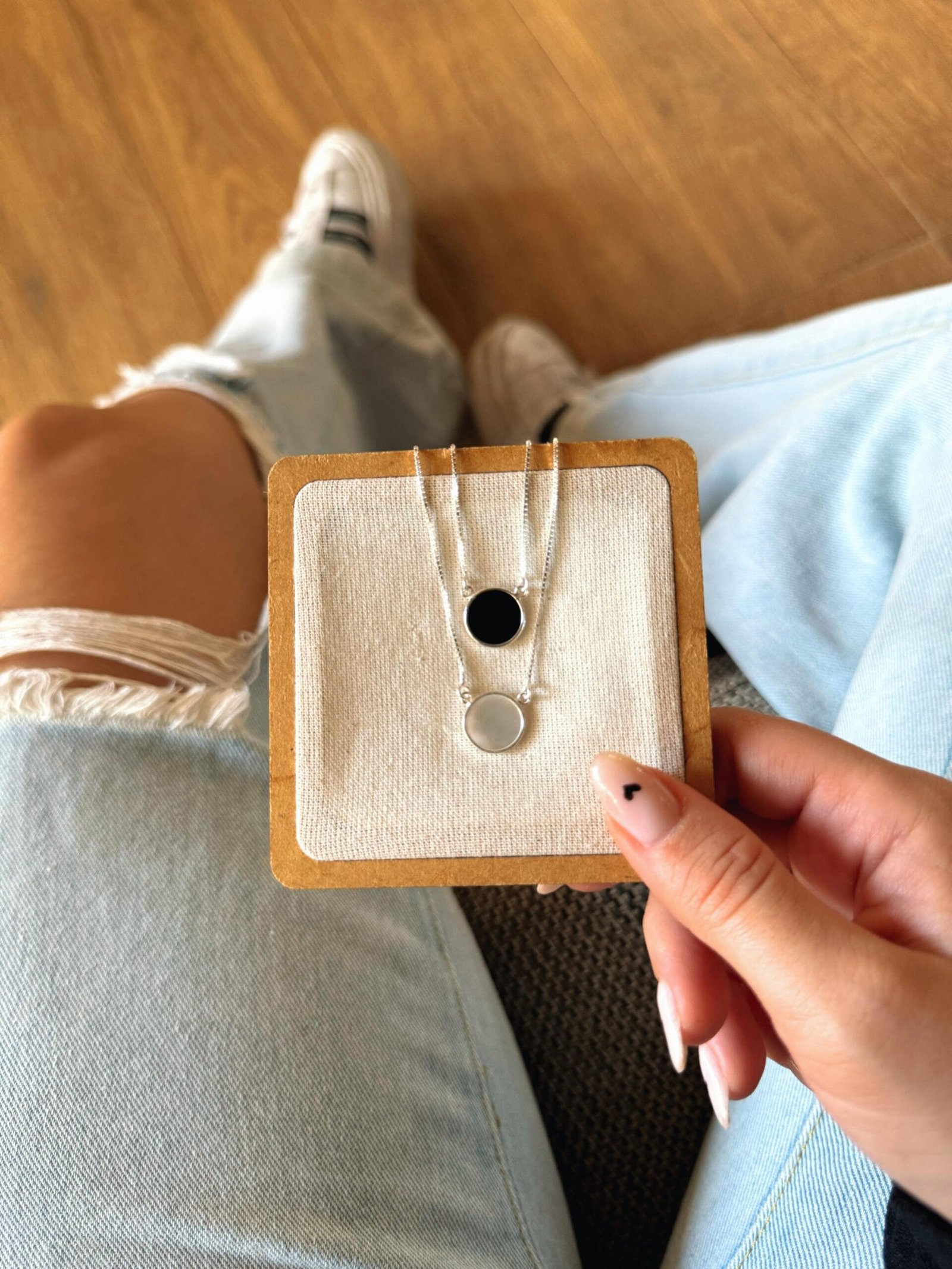 Escapulário Madrepérola/Ônix (70 cm)