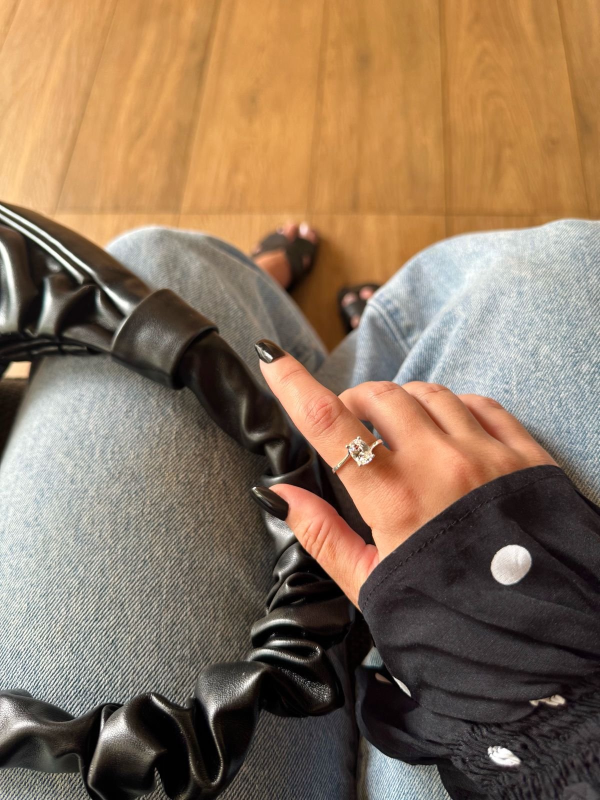 Anel Pedra Oval G Cristal