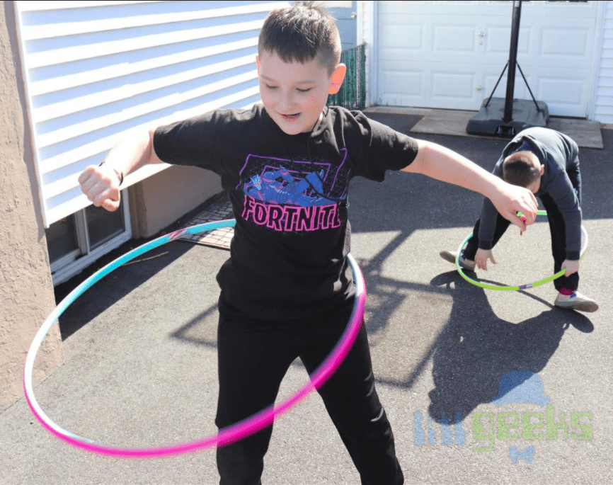 Kess Light Up Duo Hoop， Hula Hoop for Kids/Adults with LED Light and V-Grip Technology Making Hooping Easy