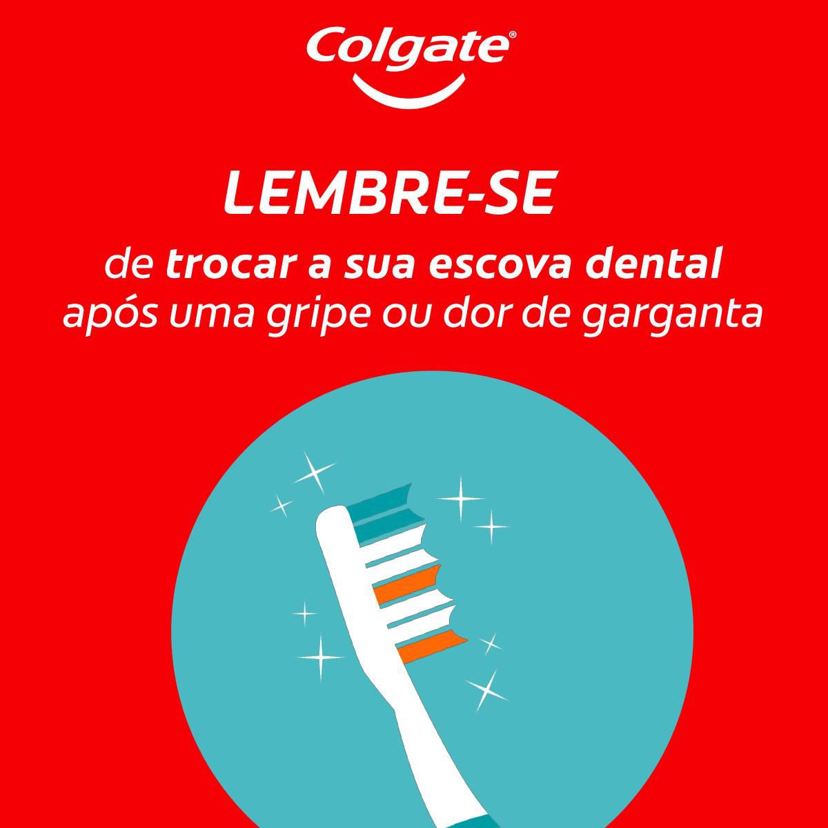 Escova de Dente Colgate Slim Soft Advanced 3 unid