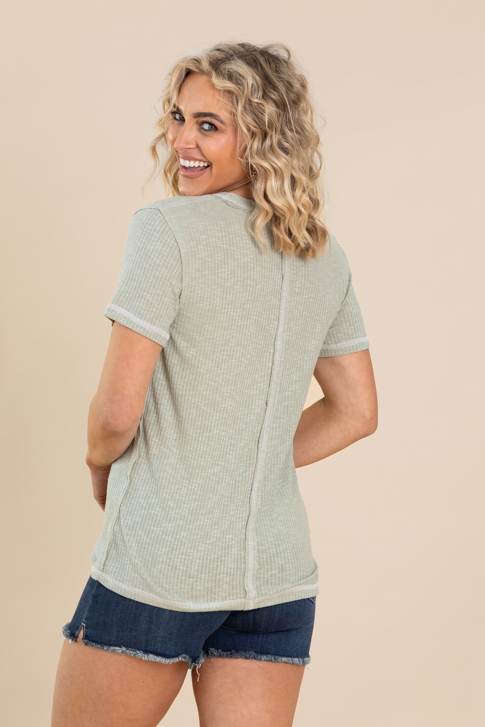 Round Neck Short Sleeve Solid Knit Tops