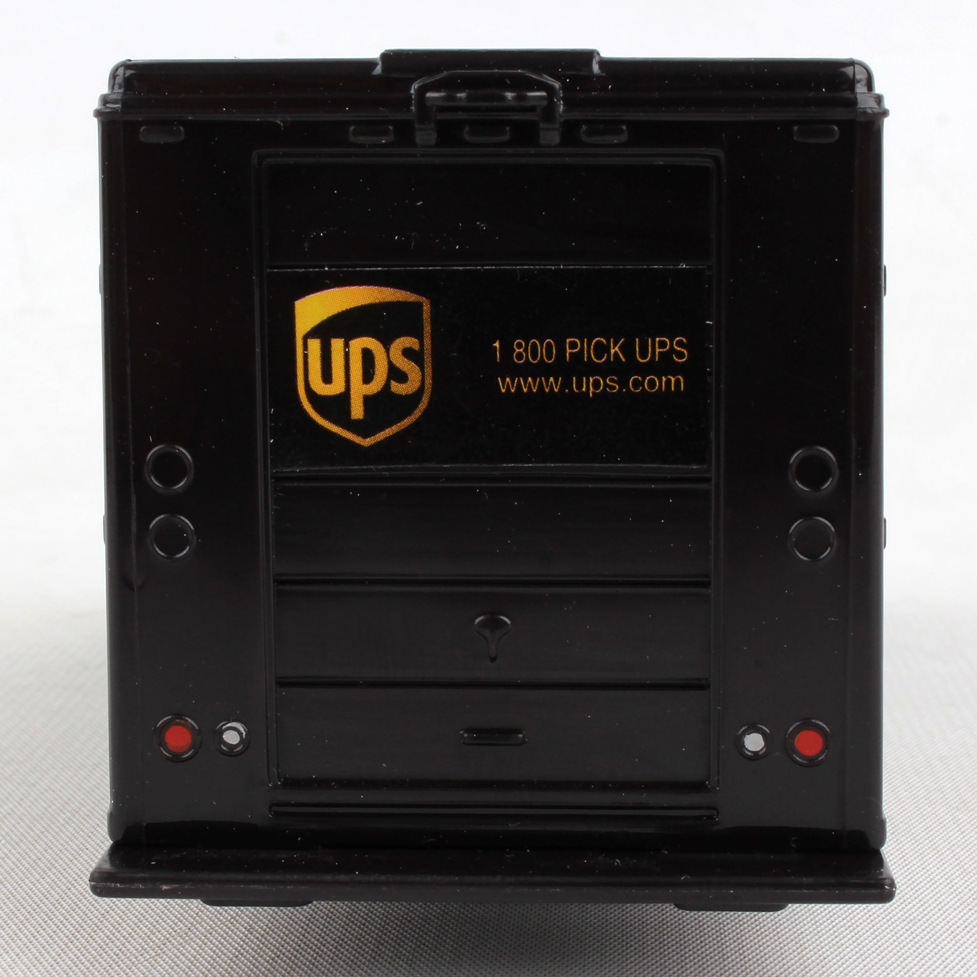 UPS: Pullback Package Truck - Daron Worldwide， Ages 3+