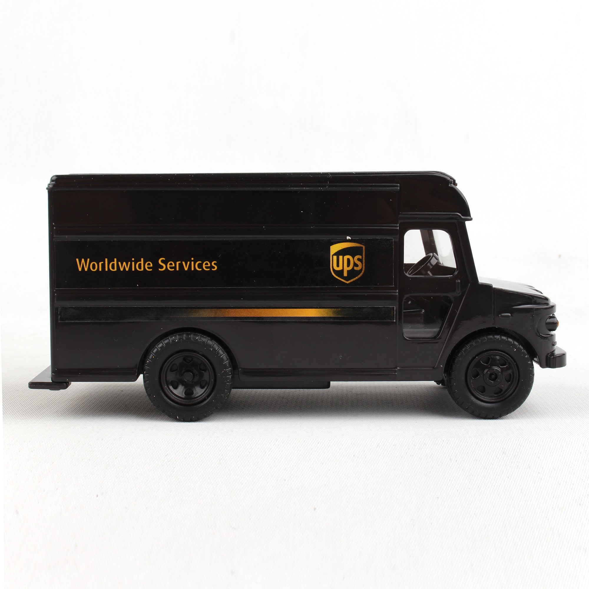 UPS: Pullback Package Truck - Daron Worldwide， Ages 3+