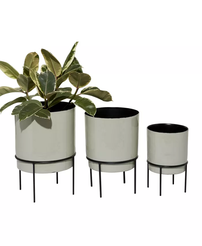 Novogratz Collection Set of 3 White Metal Contemporary Planter， 7
