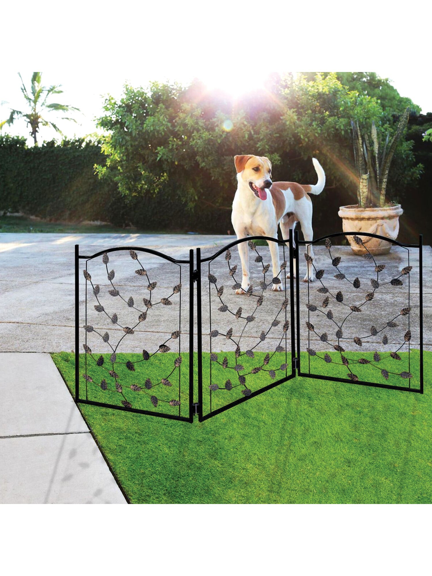 ETNA Products 3-Panel Free-Standing Folding Pet Gate with Metal Leaf Design， 23.5