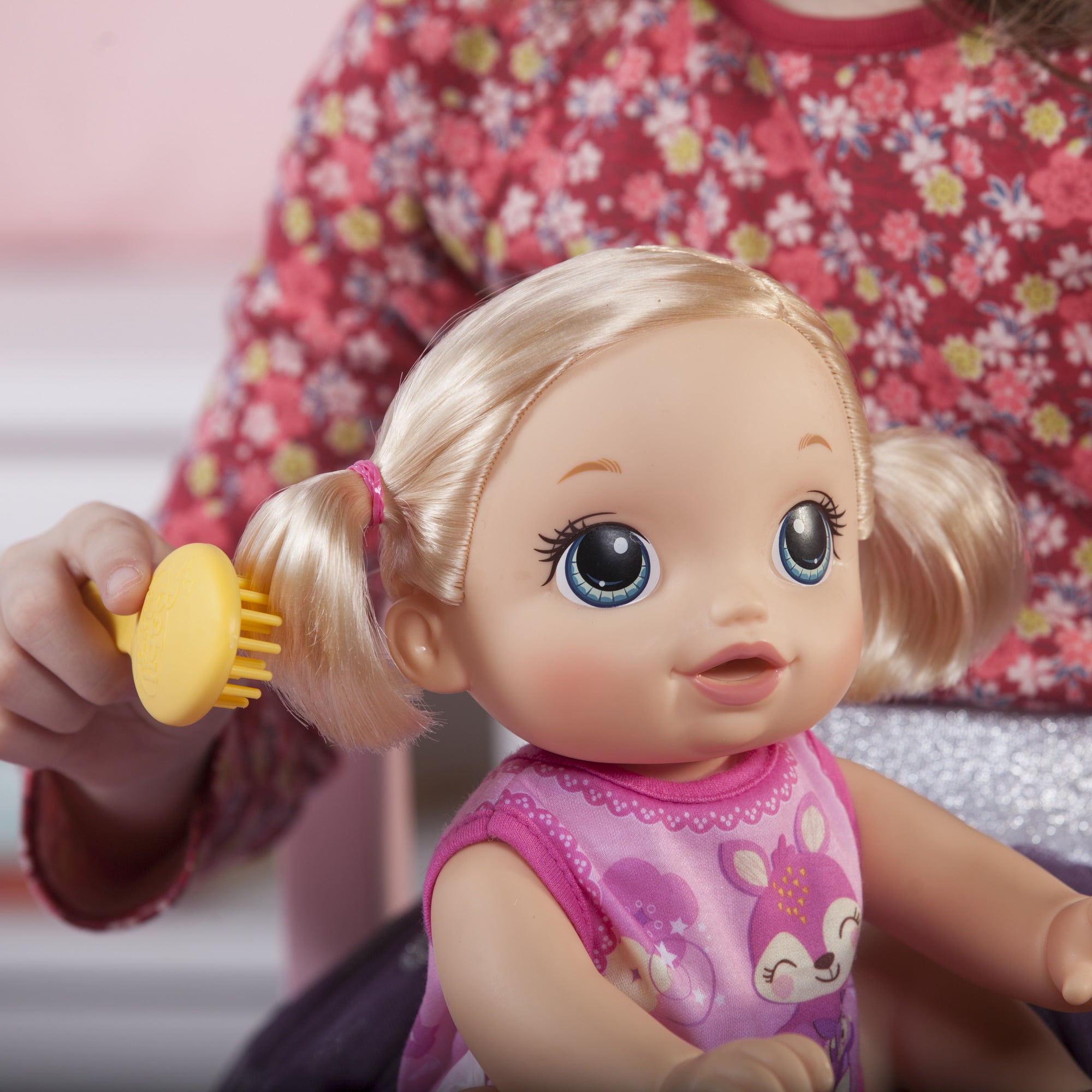 Baby Alive Baby Go Bye Bye: Blonde Hair Doll, for Ages 3 and up, 30+ Phrases and Sounds
