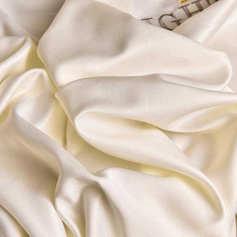 Jogo de Lençol + Fronhas em Cetim - Light Luxury