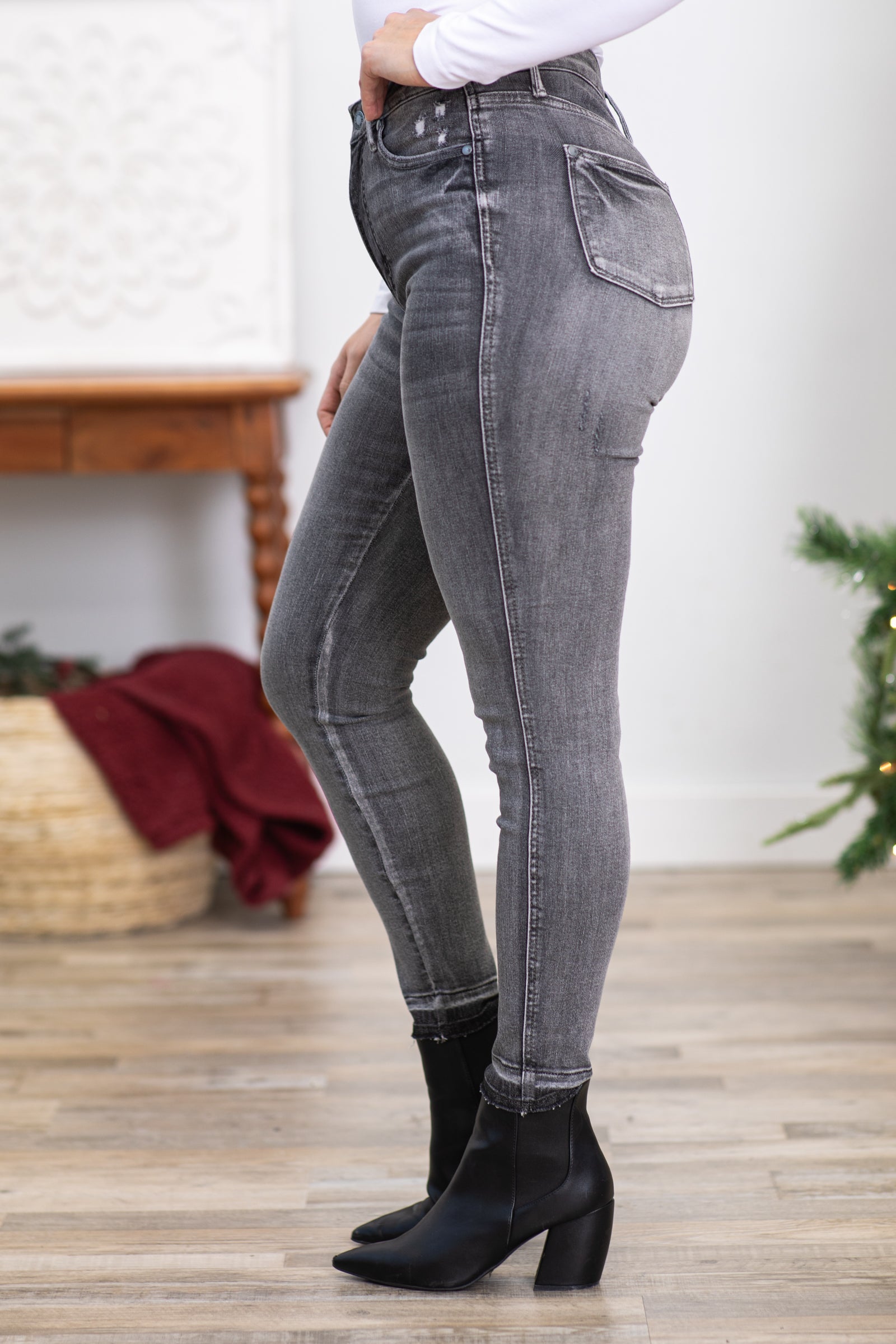 Judy Blue Tummy Control Grey Jeans