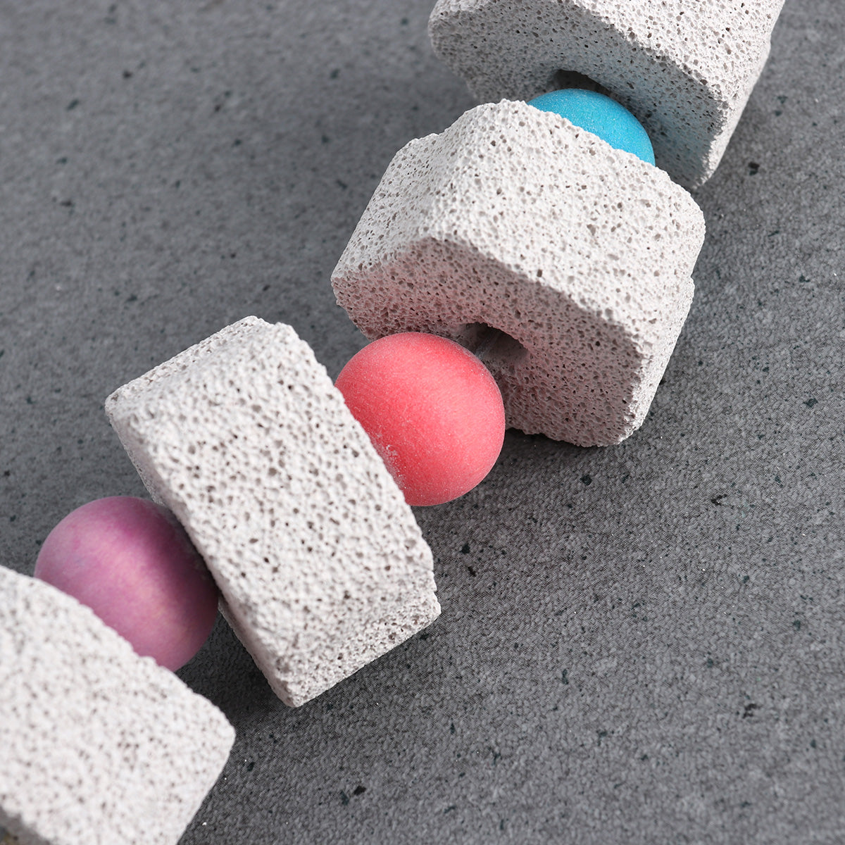 OUNONA Bird Toys Beak Stone Parrot Grinding Parakeetcuttlebone Large Mineral Cockatiel Chewing Birds Block Parrots Toys