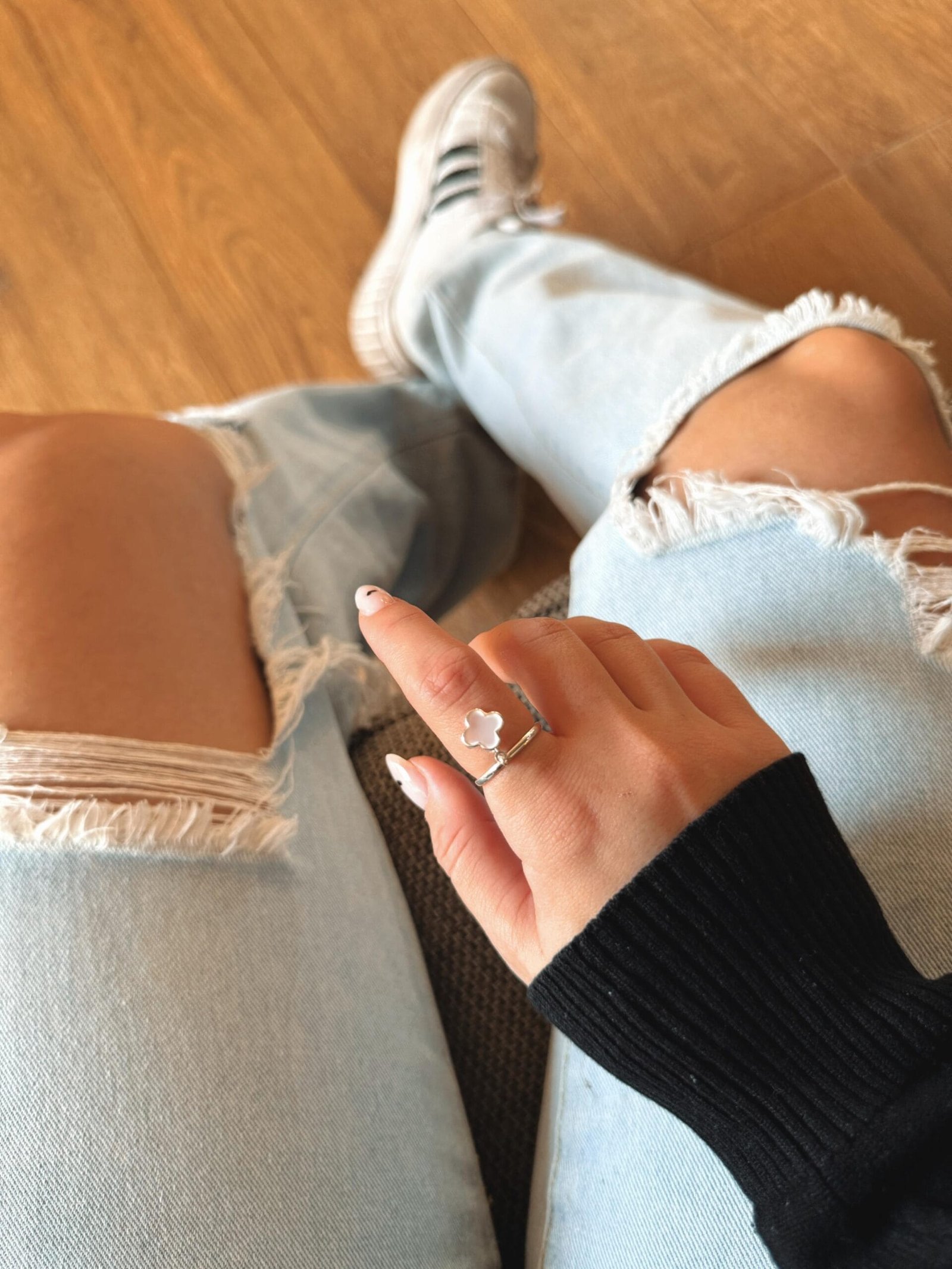 Anel Pingt. Trevo Madrepérola