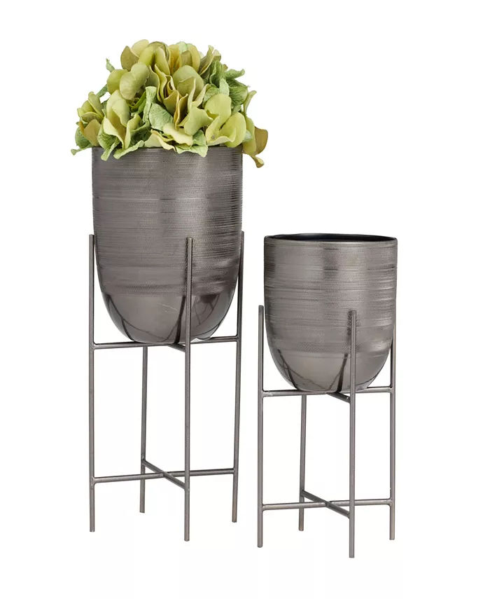 Rosemary Lane Metal Planter with Removable Stand Set of 2