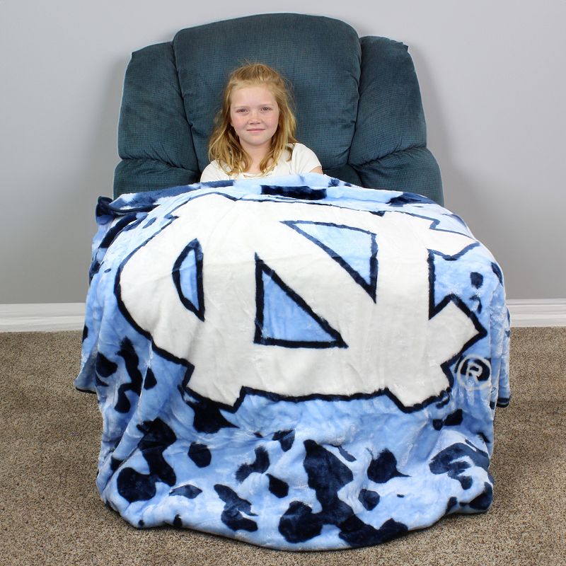 College Covers North Carolina Tar Heels Raschel Throw Blanket