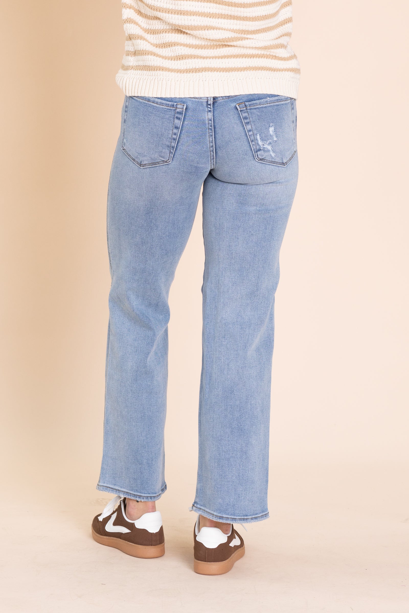 Lovervet Mid Rise Wide Ankle Jeans