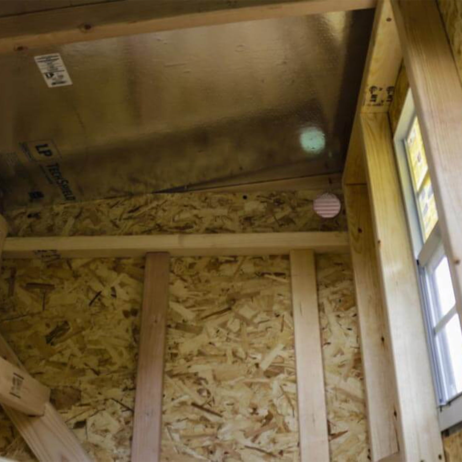 OverEZ Large Poultry Chicken Coop for 15 Chickens with Nesting Boxes， Red