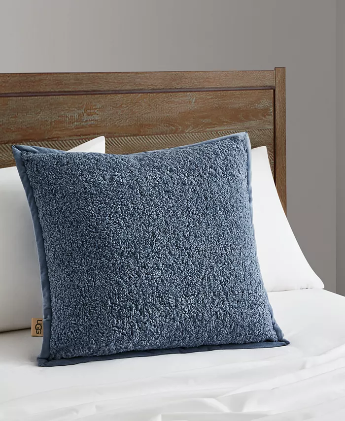 UGGandreg Nisa Decorative Pillow， 20