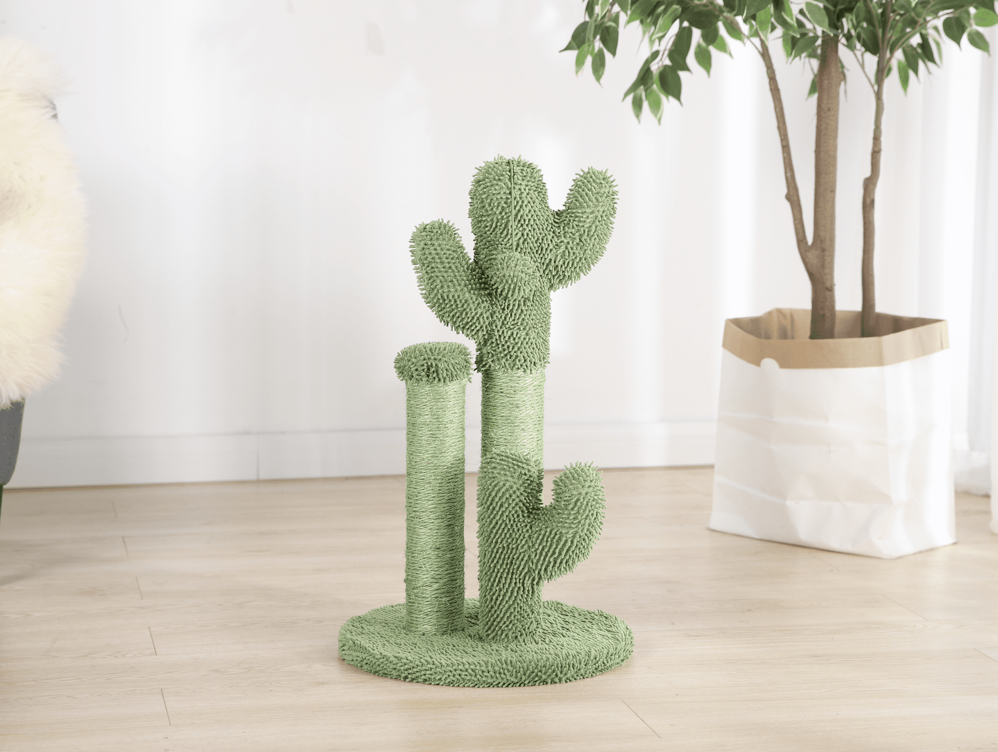 Vibrant Life Cactus 3-Arm Chenille， Sisal and Jute Cat Scratching Post with Cat Toy