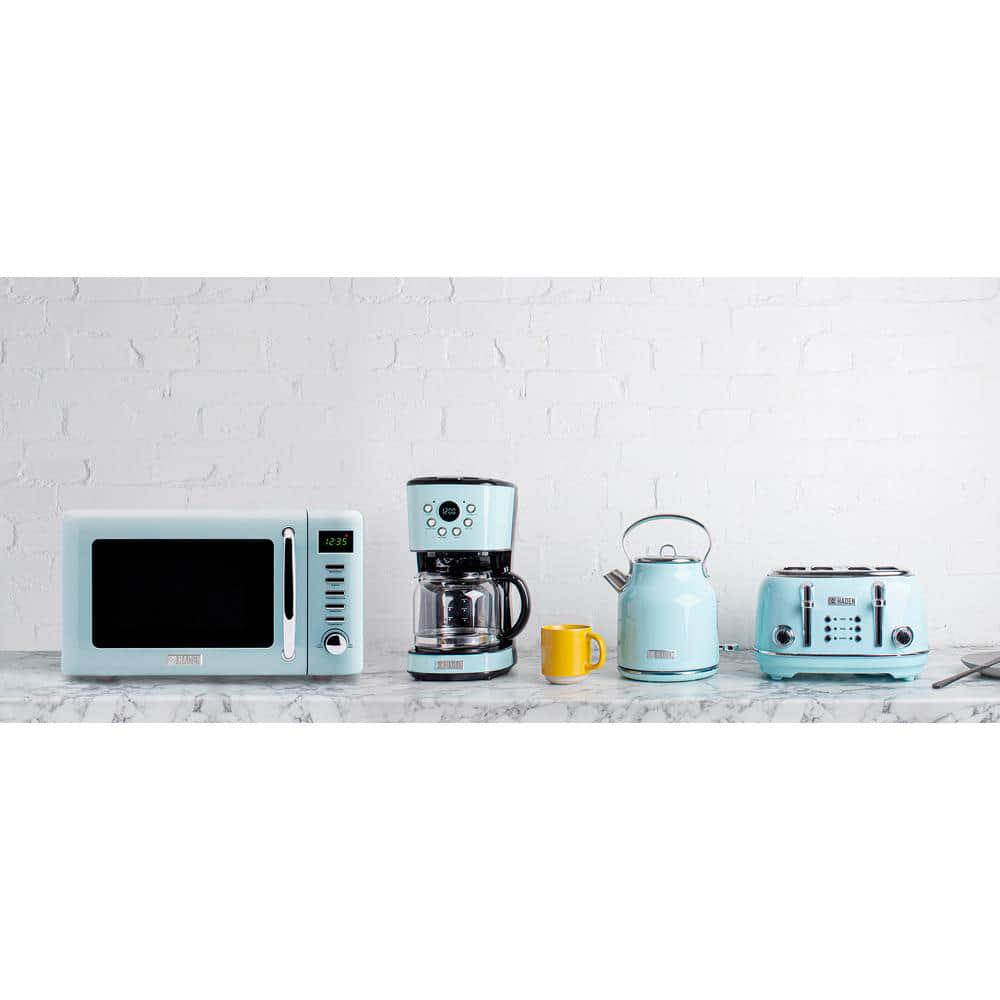 HADEN HERITAGE Countertop 700Watt 7 cu ft Turquoise Vintage Retro Microwave with Settings and 95 in Turntable
