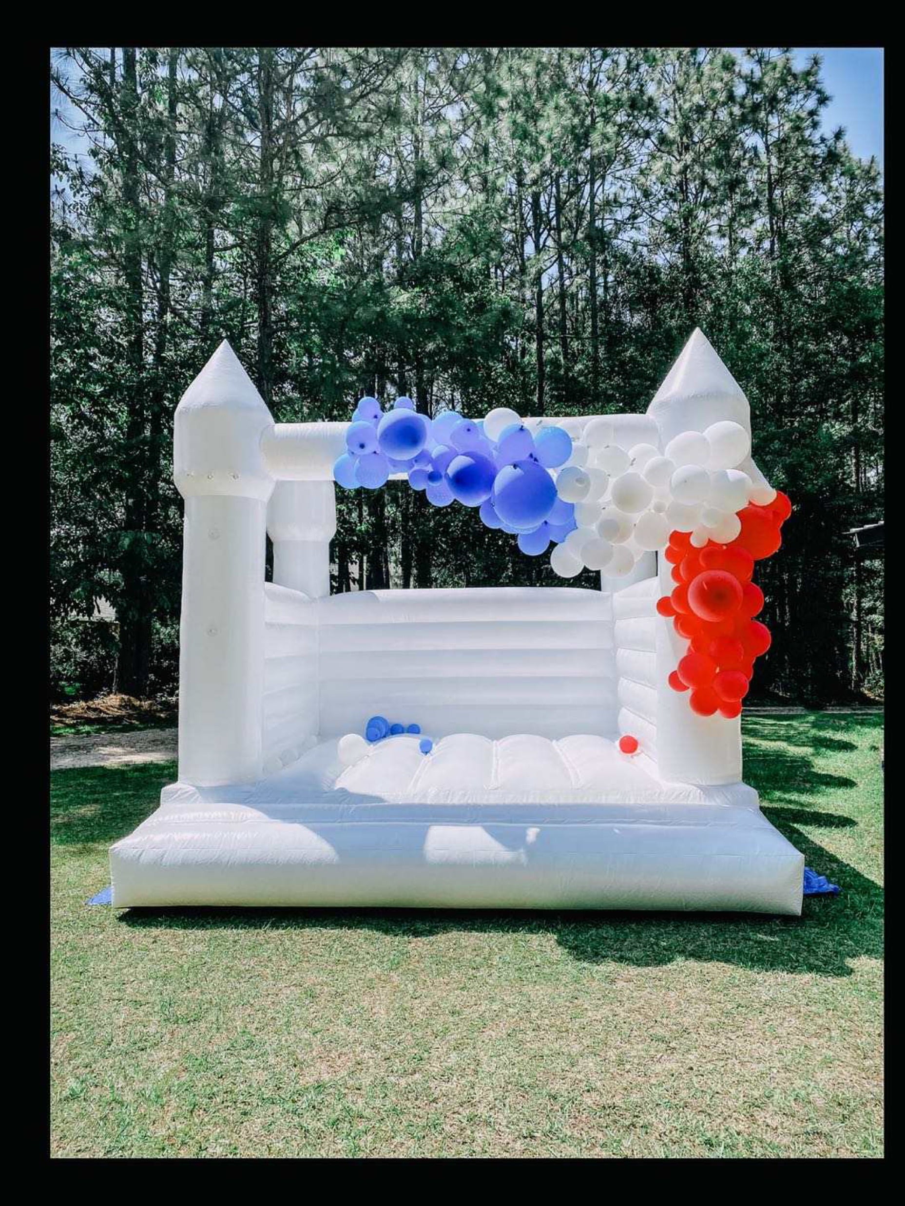 Inflatable White Bounce House with Air Blower Jumper Bouncy Castle for Wedding Party Inflatable Bouncer with Blower 10*10*8ft(3*3*2.5m)