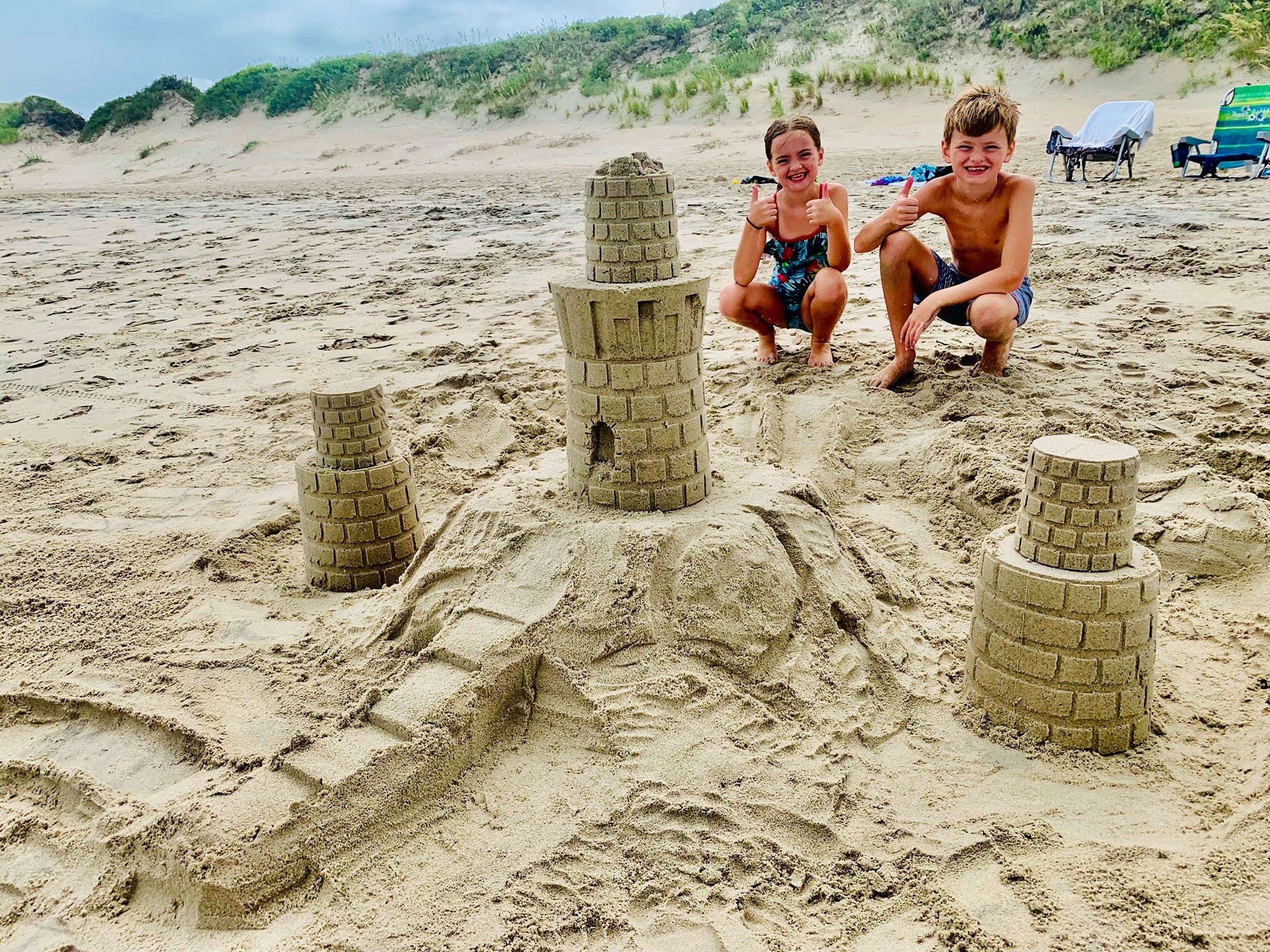 Create A Castle - Pro Tower Kit, Split Mold Sand Castle Construction, Plastic Beach Toy for Kids