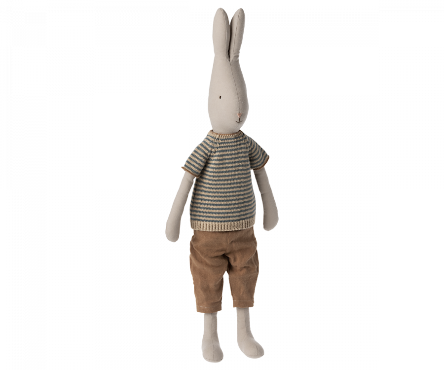 Rabbit, Size 4