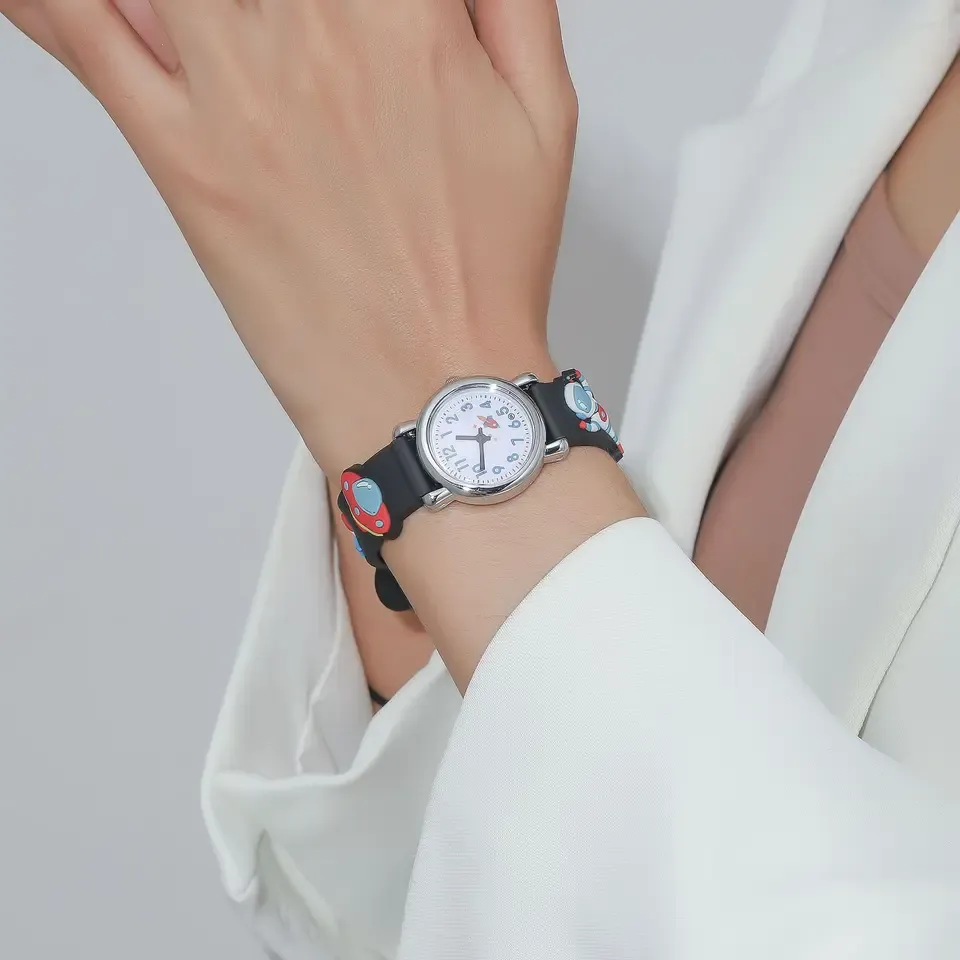 LIUYANGTIAN Spaceman Children Watch For 1-15 years old Boys Soft Silicone Cartoon Kid Wristwatch Clock