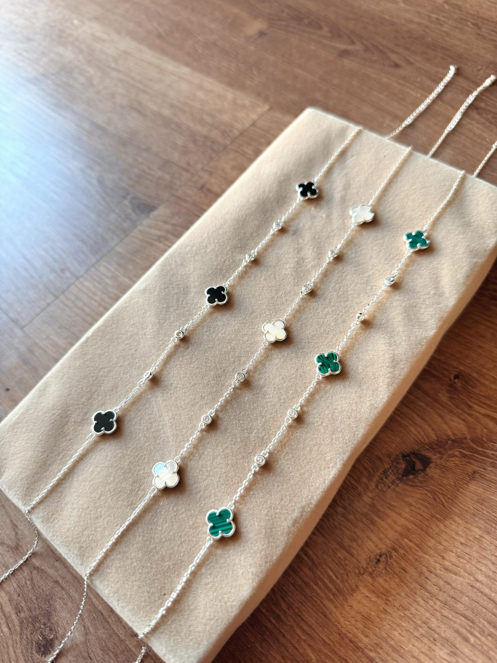 Choker Pedra Agatha Verde  C/ Zircônia (Inspiração Van Cleef & Arpels) Dupla Face